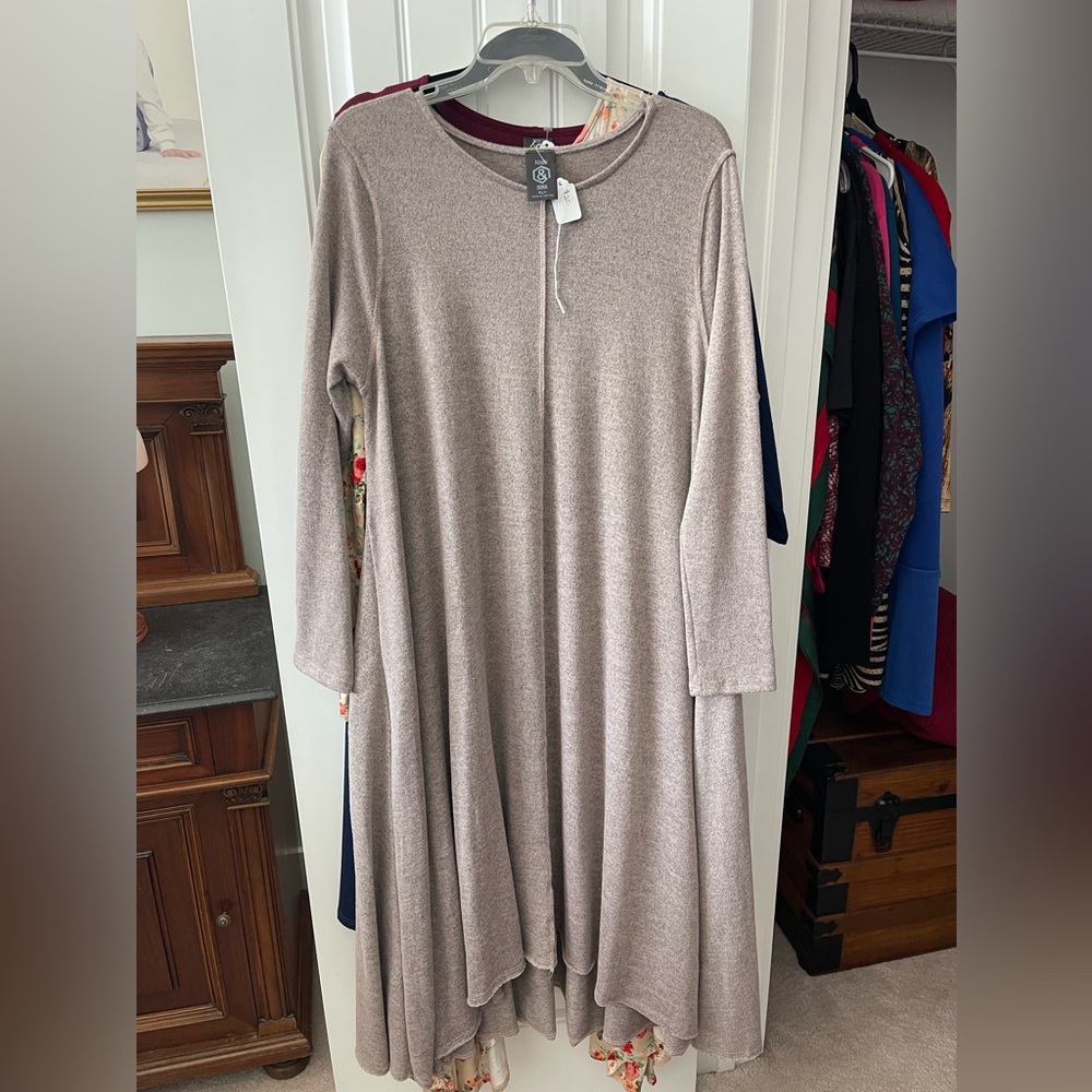 Agnes & Dora Dress XL/+ Beige Cream Dress